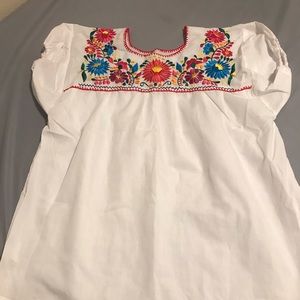 Embroidered women’s top XXL